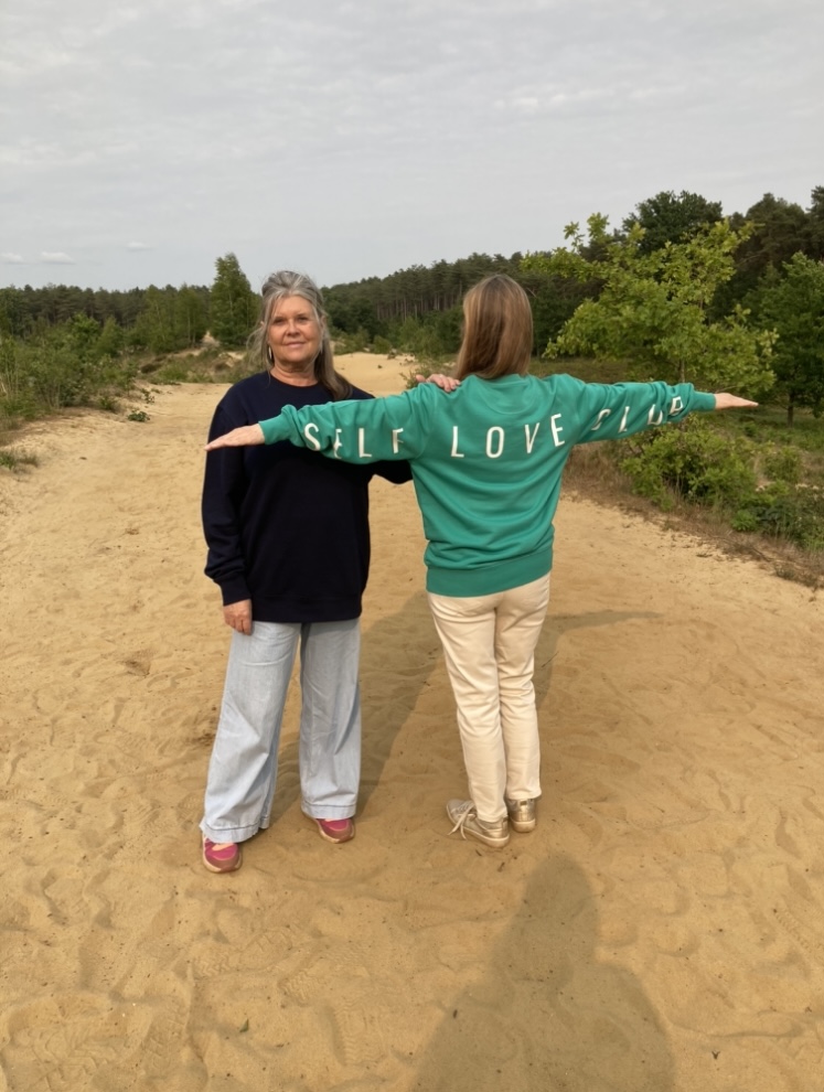 SELFLOVECLUB Sweater - Afbeelding 23