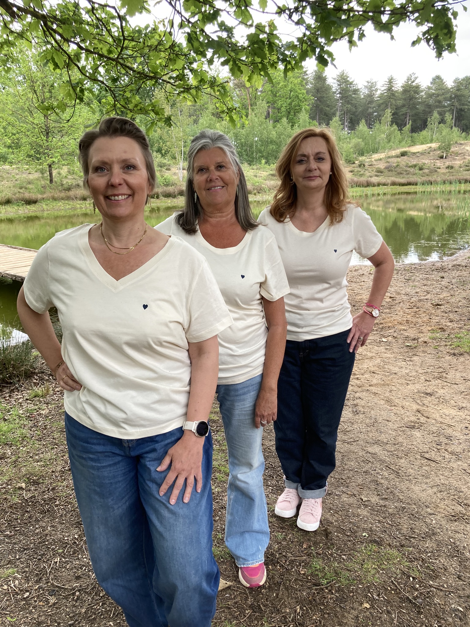 T-shirt V-hals met hartje - Afbeelding 10