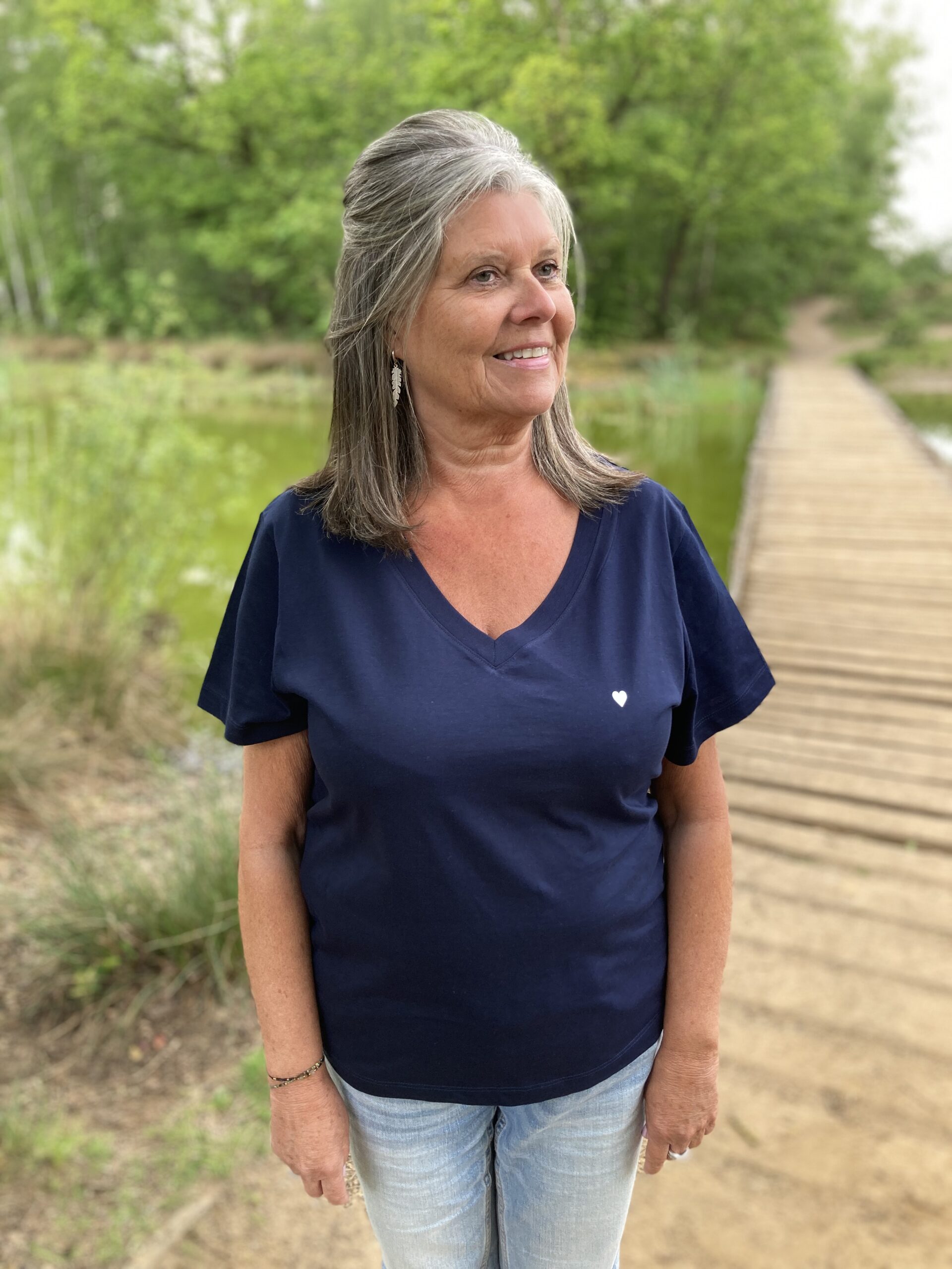 T-shirt V-hals met hartje - Afbeelding 13
