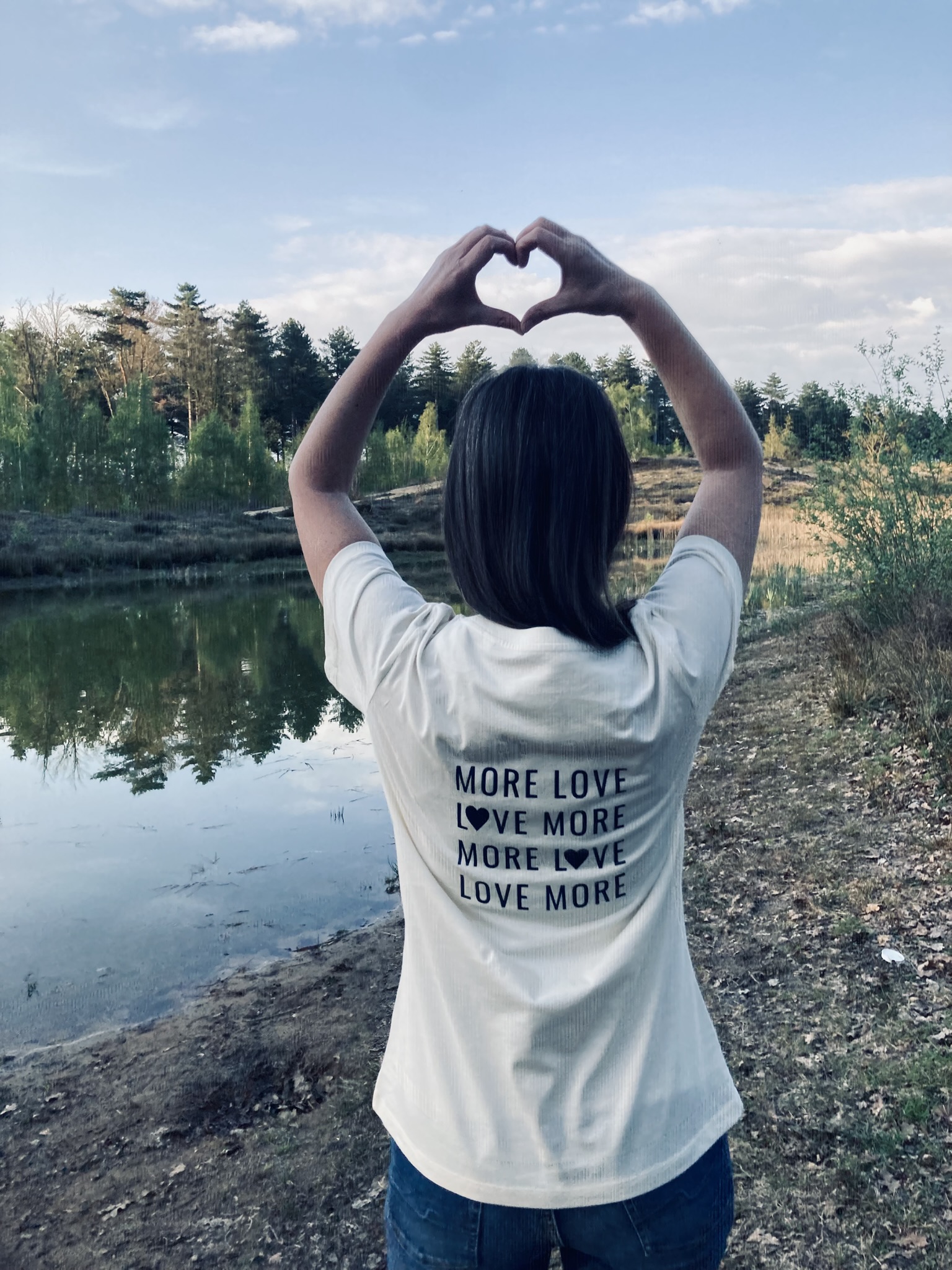 T-shirt ronde hals MORE LOVE